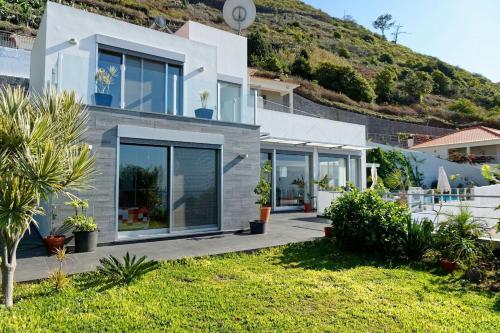 casa latitude