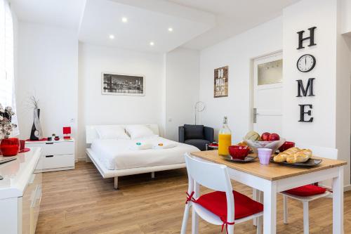 MISIRLOU -Superbe Studio dans la Vieille Ville, Марсель (фото 9)