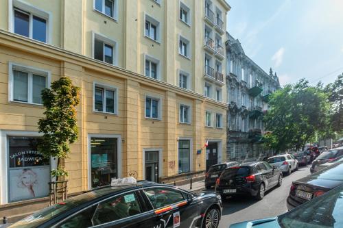 Studio Apartment image 2