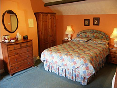 The Blacksmiths Arms - image 2