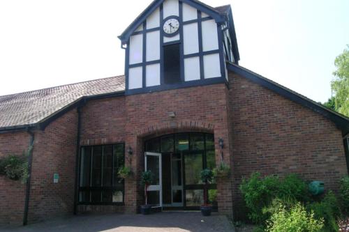 The oaklands hotel – Weaverham