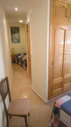 3 twin beds