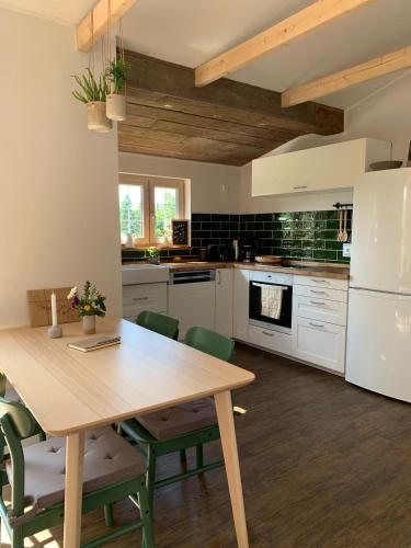 кухня, Lytte Hytte - Ferienhaus Wingst in Вінгст