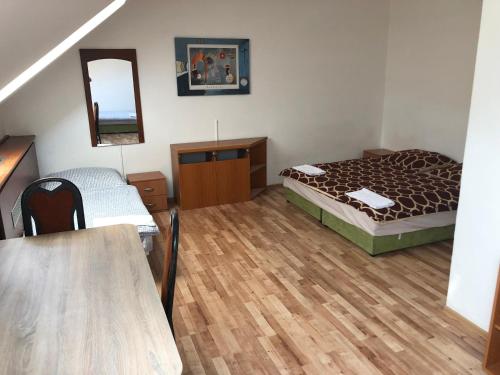 Sleeps 4