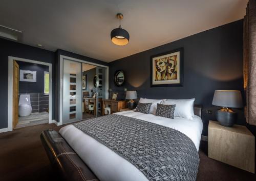 Storr Apartments - image 14