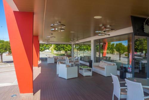 Terrace Serra Hotel - main image