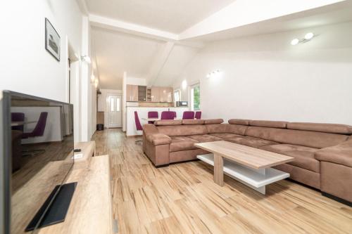Apartments Budva Center 2 - image 6