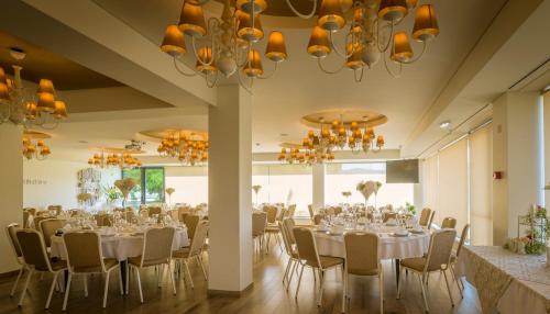 Terrace Serra Hotel - image 2
