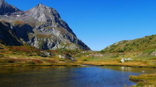 สภาพแวดล้อมโดยรอบ, les Jéhans (les Jehans) in ชาโตว์รูซ์-แอลพ์