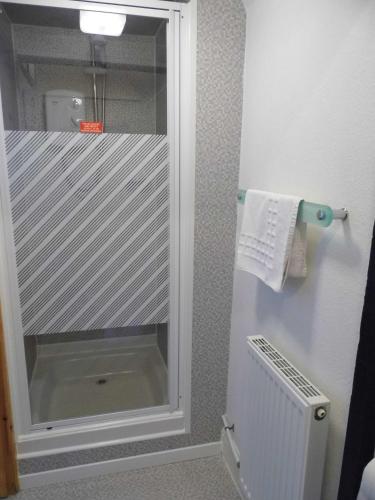 Happy Days Guesthouse - image 5