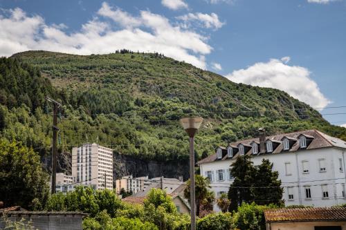 T2 parking nice view - Location saisonnière - Lourdes