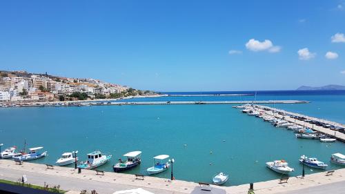 Elysee Hotel in Sitia
