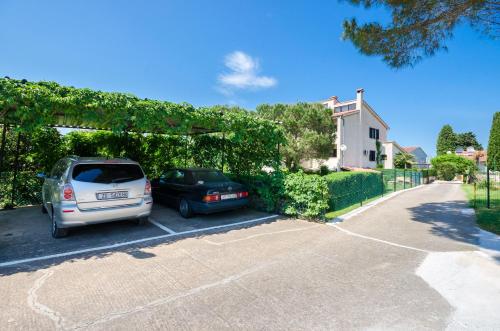 Apartments Dragutin - image 4