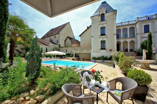 Hotel Le Renoir - Hôtel - Sarlat-la-Canéda