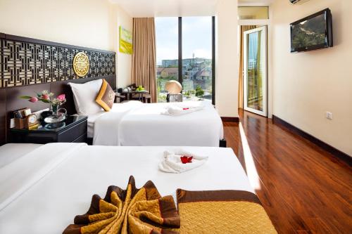2 twin beds