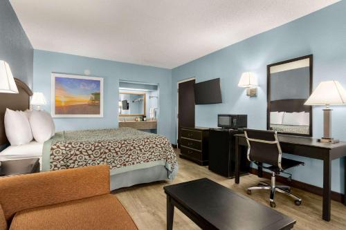 Days Inn by Wyndham Weldon Roanoke Rapids