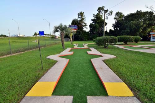 Howard Johnson by Wyndham Ocala FL - image 2