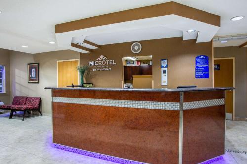 Microtel Inn & Suites by Wyndham Charleston in Charleston, USA