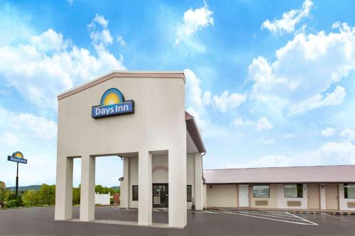 Days Inn by Wyndham Grantville in Grantville, USA