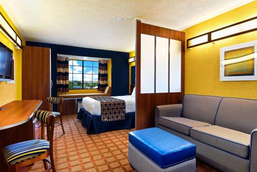 Microtel Inn & Suites By Wyndham New Braunfels