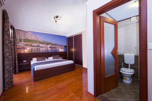 Villa Art - image 13