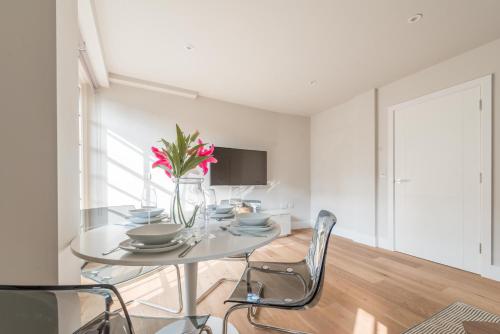 Hampden Apartments - The Diana - image 7