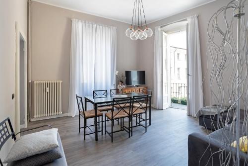 Vittoria Corner - byMyHomeInComo - image 8
