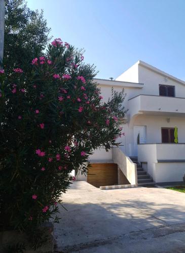  Laguna blue - apartment plus terrace 20m2 in Zadar