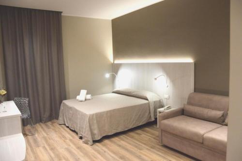 Hotel Regent - In pieno Centro - Tap to explore photos
