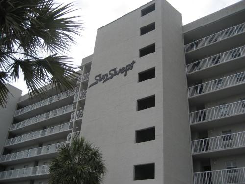 Sunswept 107 Condo - main image