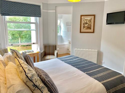 1 queen bed