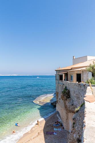 Le Grand Bleu- Superbe Maison avec Terrasse vue sur Mer - image 4
