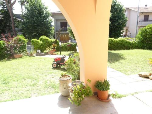  Italy Home in San Costanzo