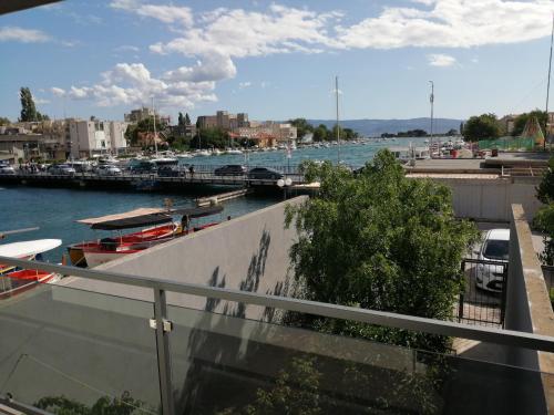  Cetina A4+2 in Omiš