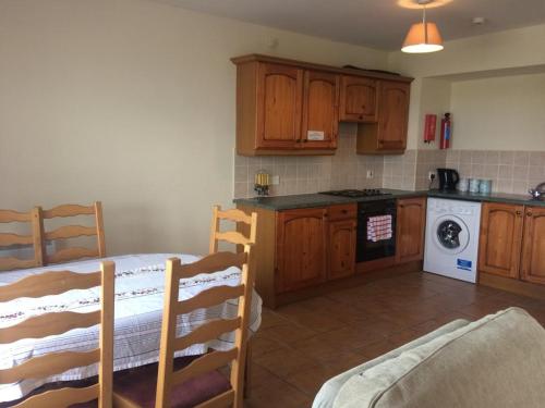 37 Atlantic Point, Ground Floor, Sea View Apartment sleeps 6 in Bundoran