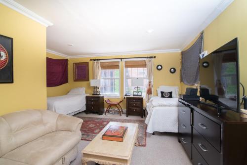 TOWNHOUSE 222, New York (photo 7)