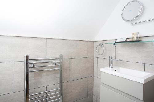 Whitstable Fisherman's Huts and New Warehouse Holiday Lets - image 12