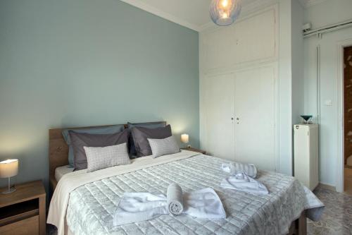  Pame Yianni! 2BD Cozy apartment in Ano Korakiana, Unterkunft in Áno Korakiána