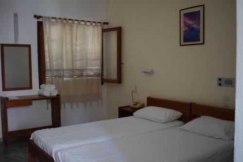 2 twin beds