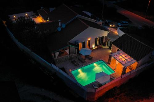 Holiday Home Ikka with swimming pool