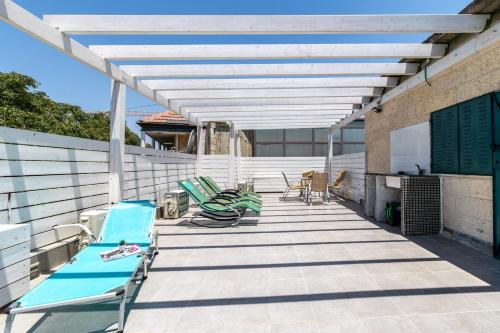 HaHavatselet Suite - Isrentals - image 2