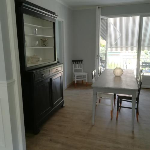 APPARTEMENT DE CHARME AVEC JARDIN photo 19