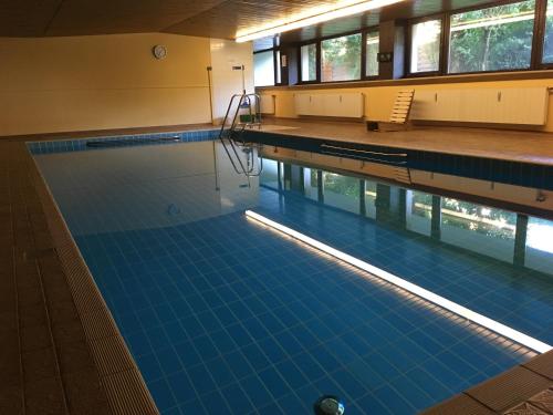 สระว่ายน้ำ, Ferienwohnung Ewa in กราสเซา