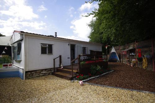 Rockets's Retreat, Hamble, Hampshire