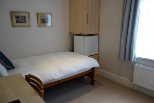 Hatsue Guest House - Tap to explore photos