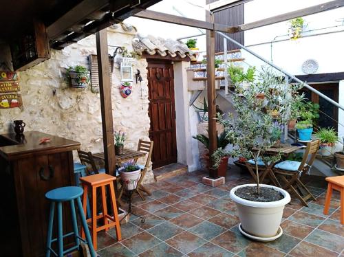 Seadmed, Casa Eloísa (Casa Eloisa) in Alarcon