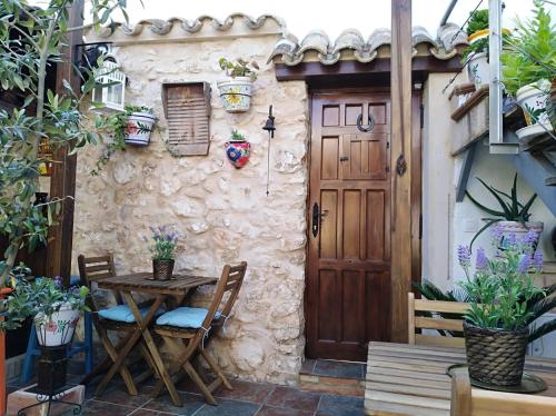 Seadmed, Casa Eloísa (Casa Eloisa) in Alarcon