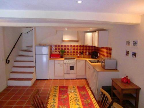 PORTIRAGNES Mysigt byhus i levande ort nära Medelhavet. gîte à louer Portiragnes