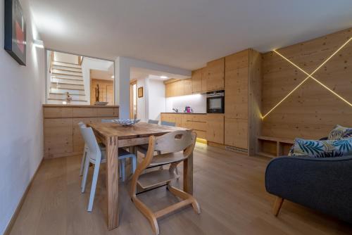 Chesa Silvretta Duplex - Apartment - Celerina