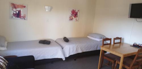 Two-Bedroom Apartment (6 Adults) image 8